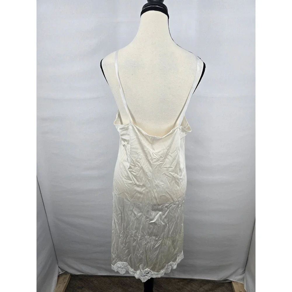 Adonna Vintage Cream Ivory Lace Trim Full Slip Lingerie Size 38 Made in USA